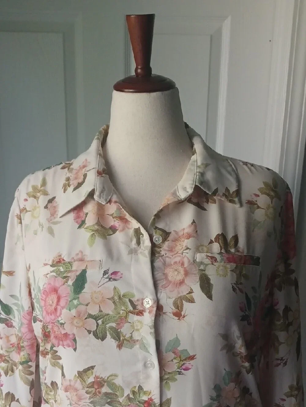 Alex Marie Floral Button Down Blouse  Large